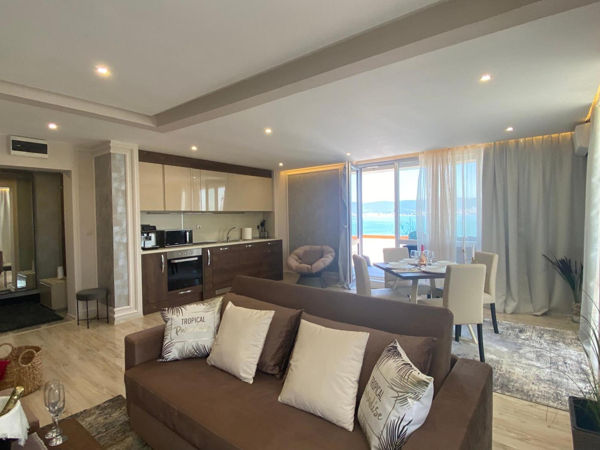 Paradiso 'В' 607 Large Luxury Apartment เนเซบาร์ ภายนอก รูปภาพ